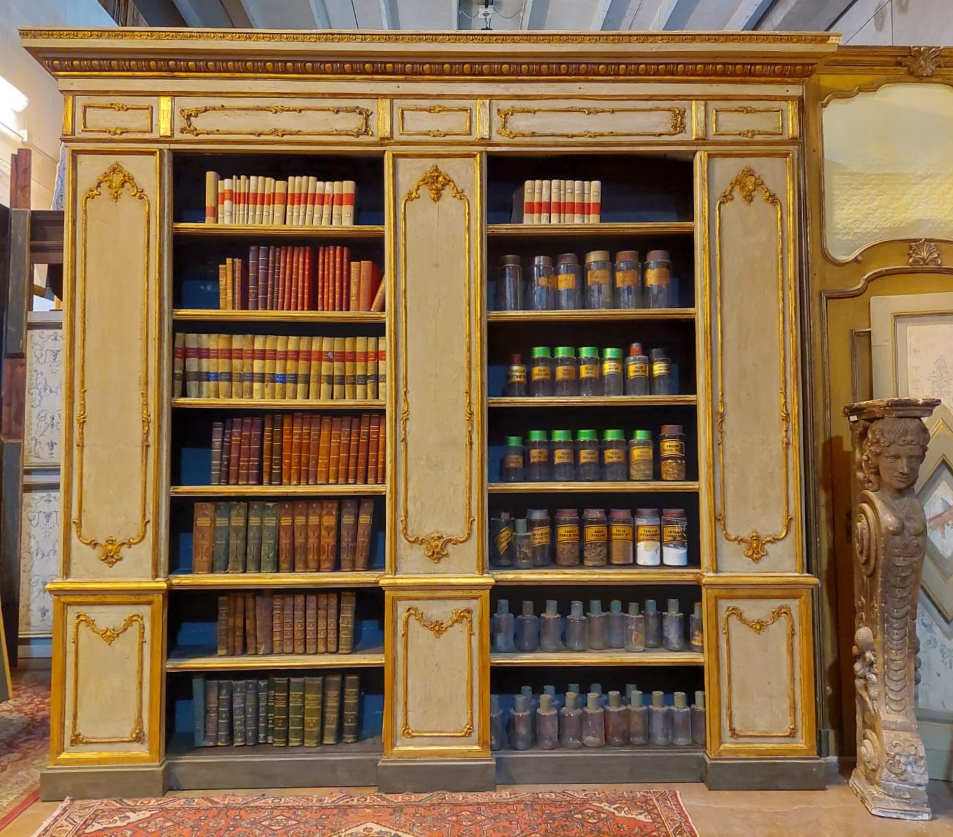 A lib115 - lacquered bookcase, 19th century, maxi. size cm w 350 x h 327 x d. 50