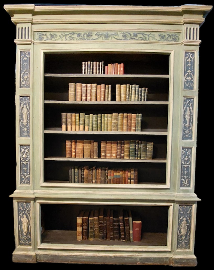 A lib123 - quattro mobili da biblioteca, 3 mis. l 216 x h 285, una l 160 x h 270