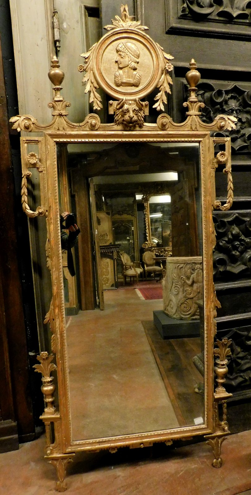 specc278 - miroir doré et sculpté, XVIIIe siècle, mes. cm L 91 x H 195