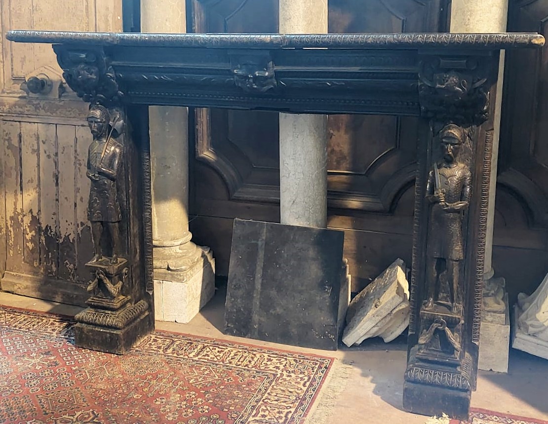 CHL159 - Fireplace in ebonized wood, measures cm W 186 x H 129 x D 37