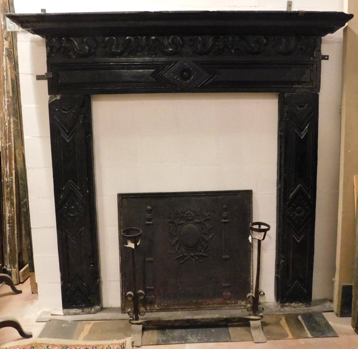 CHP366 - Slate fireplace, 16th century, cm W 195 x H 189 x D 20