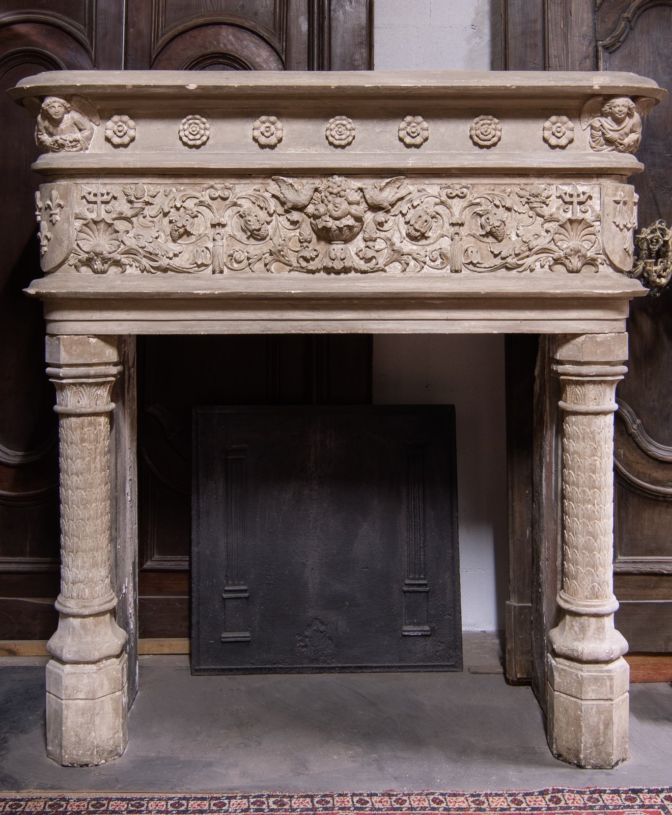 chp218 richly carved stone fireplace ,meas. cm 158 x h 168