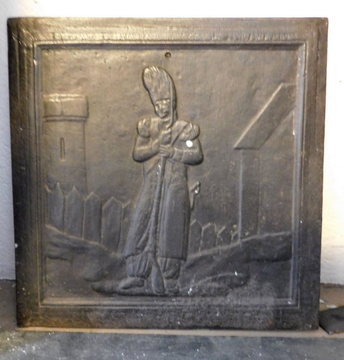 p173  piastra con papa, epoca  '800,  mis. cm 42 x 42