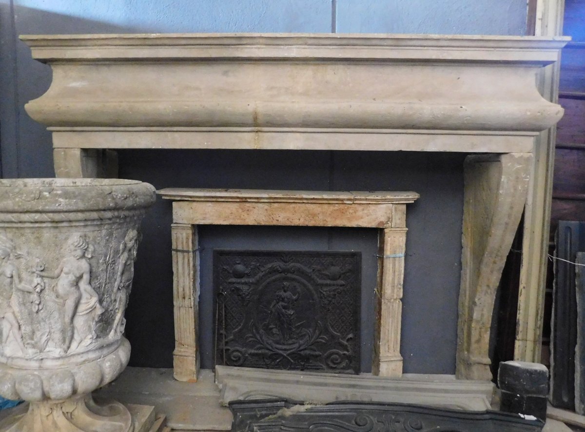 chp063 stone fireplace, age '600, meas. cm 243 x h 172