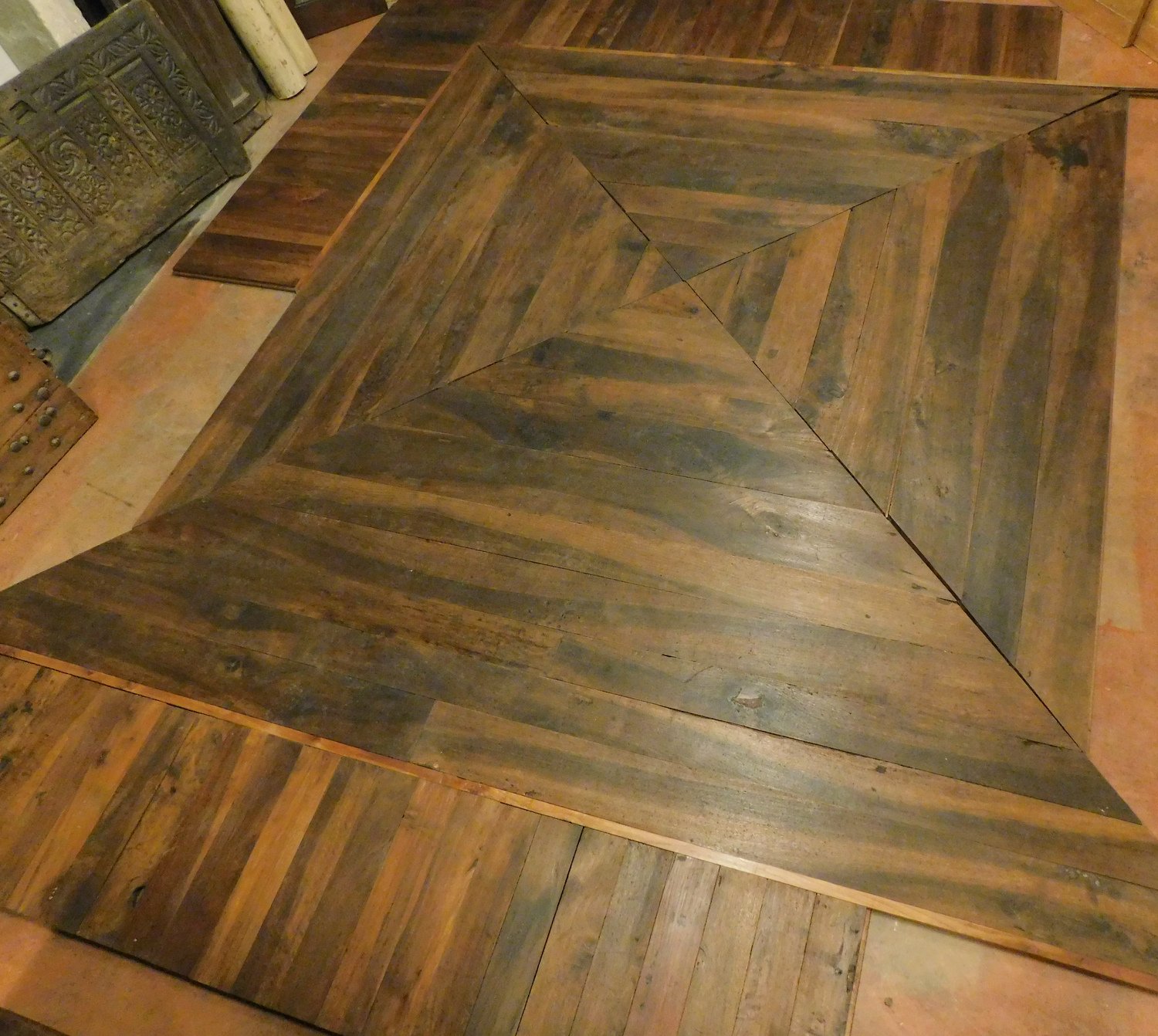 darp150 - floorboard in walnut flooring with border,  mq. 26