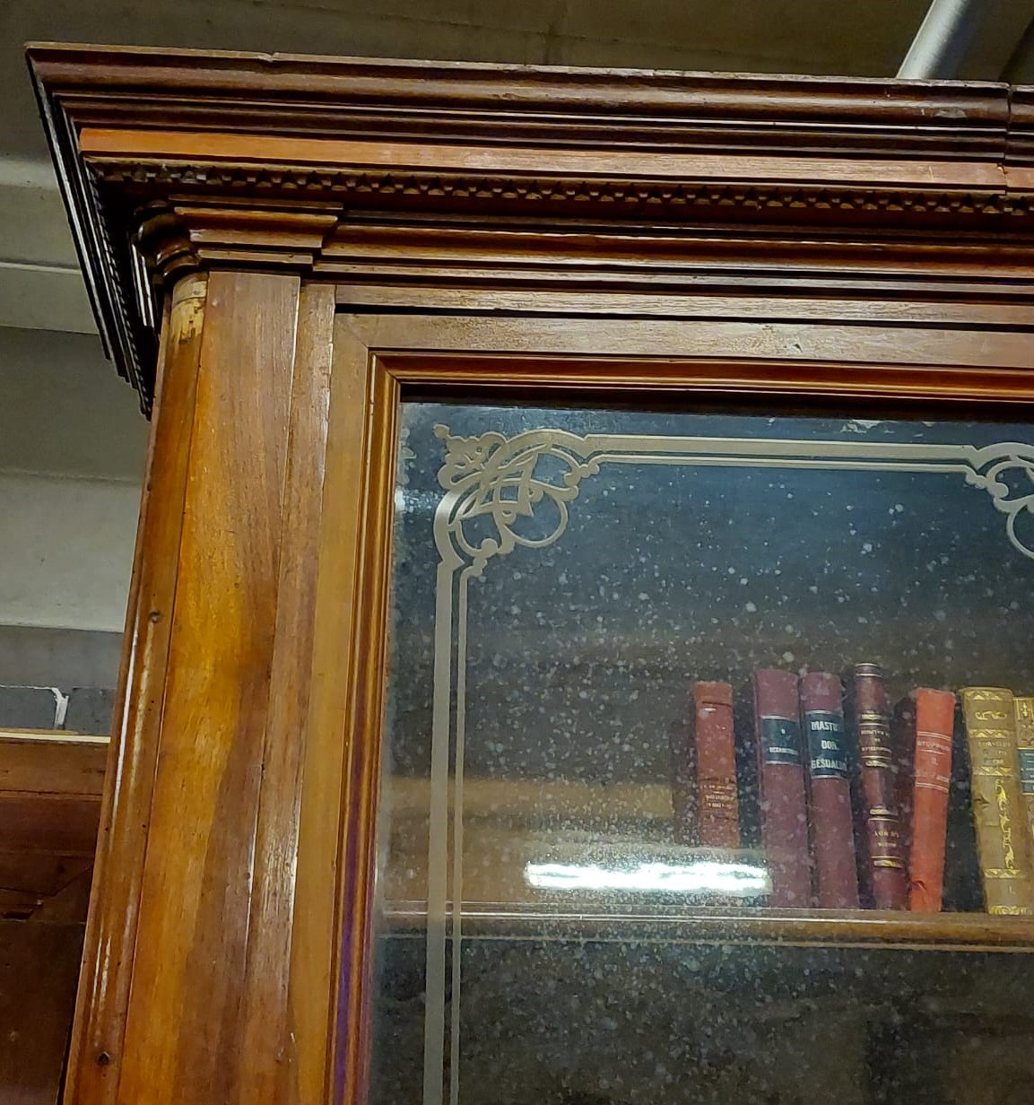 lib135 - paire de bibliothèques en noyer, XIXe siècle, cm L 186 x H 273 x P 40