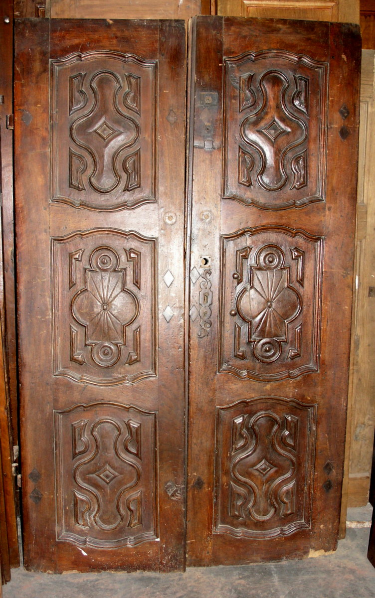 ptci181  porta antica da ingresso in noce ep. 600 mis. cm.118 x  alt.200