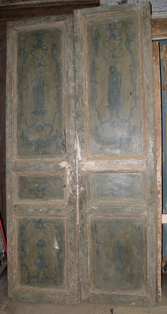ptl326 lacquered door with figures, to be restored, meas. cm120 x 240 