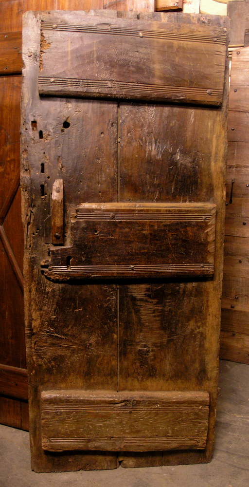 ptir334 door in dark walnut, rustic ,meas. h cm176 x cm76