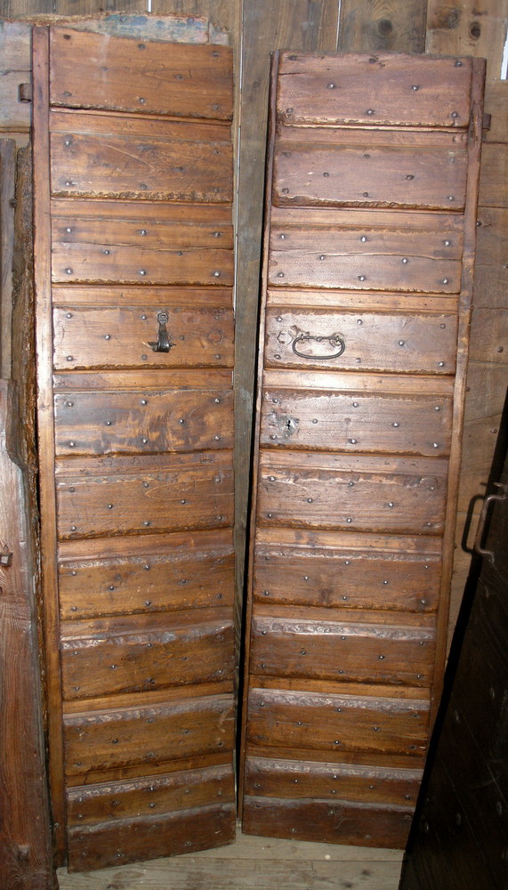 ptcr362 door nails two doors, poplar,meas. h 195 cm x 95 cm