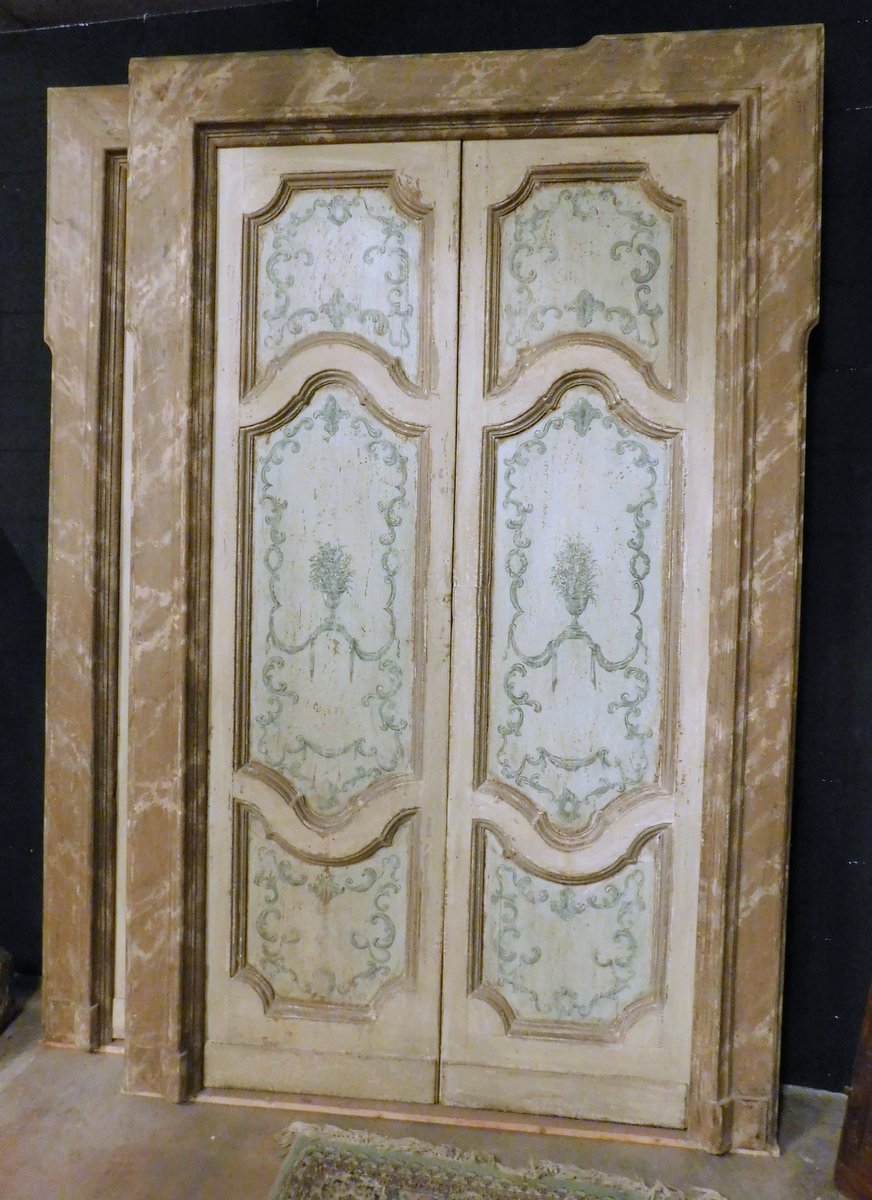 ptl389  due porte a due ante con telaio finto marmo, mis. h cm 253 x 155