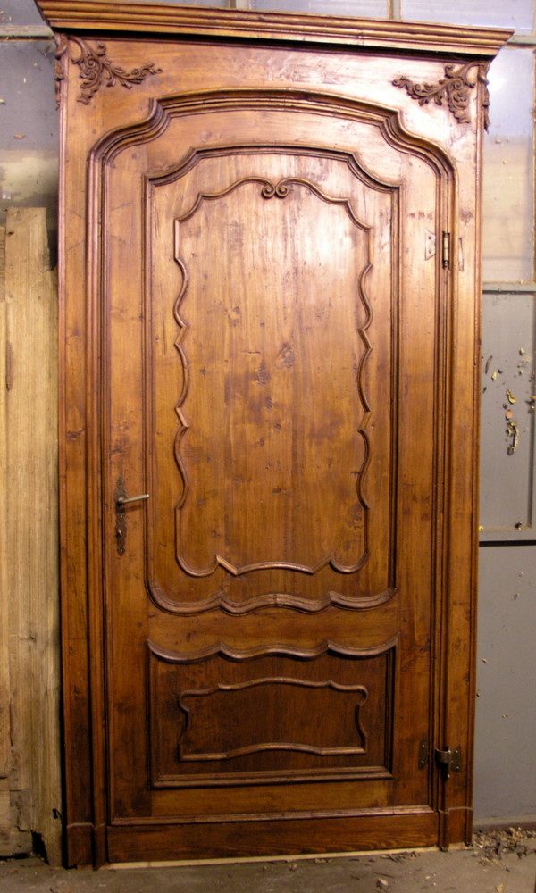 A pts300 n.2  portes  baroques  h cm 263 x 133 cm compris le cadre
