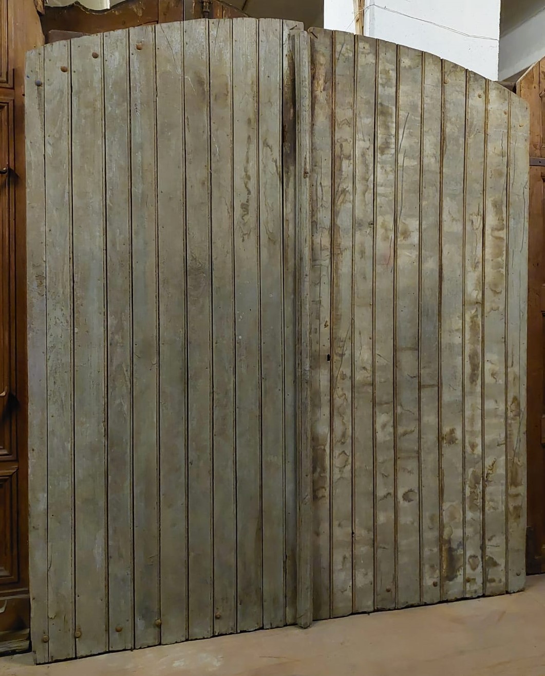 ptn256 - wooden door, 19th century, Piedmont origin, meas. cm w 220 x h 258 