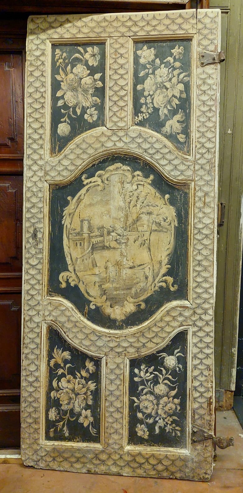 a ptl582 - lacquered and painted door, 18th century, cm l 92 x h 220