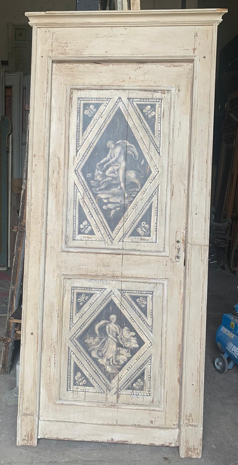 A ptl591 - lacquered door with frame, '700, cm W 95 x H 222 x P 4