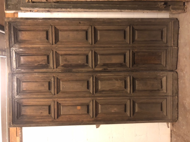 ptn263 - walnut door with four doors, 18th century, cm W 160 x H 253 x D 8