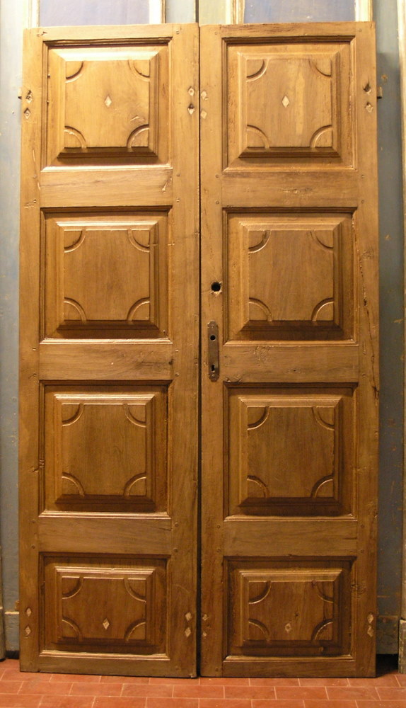 Antique interior door (pti366) made of walnut wood, ep.'700, meas. 109 cm x 200 