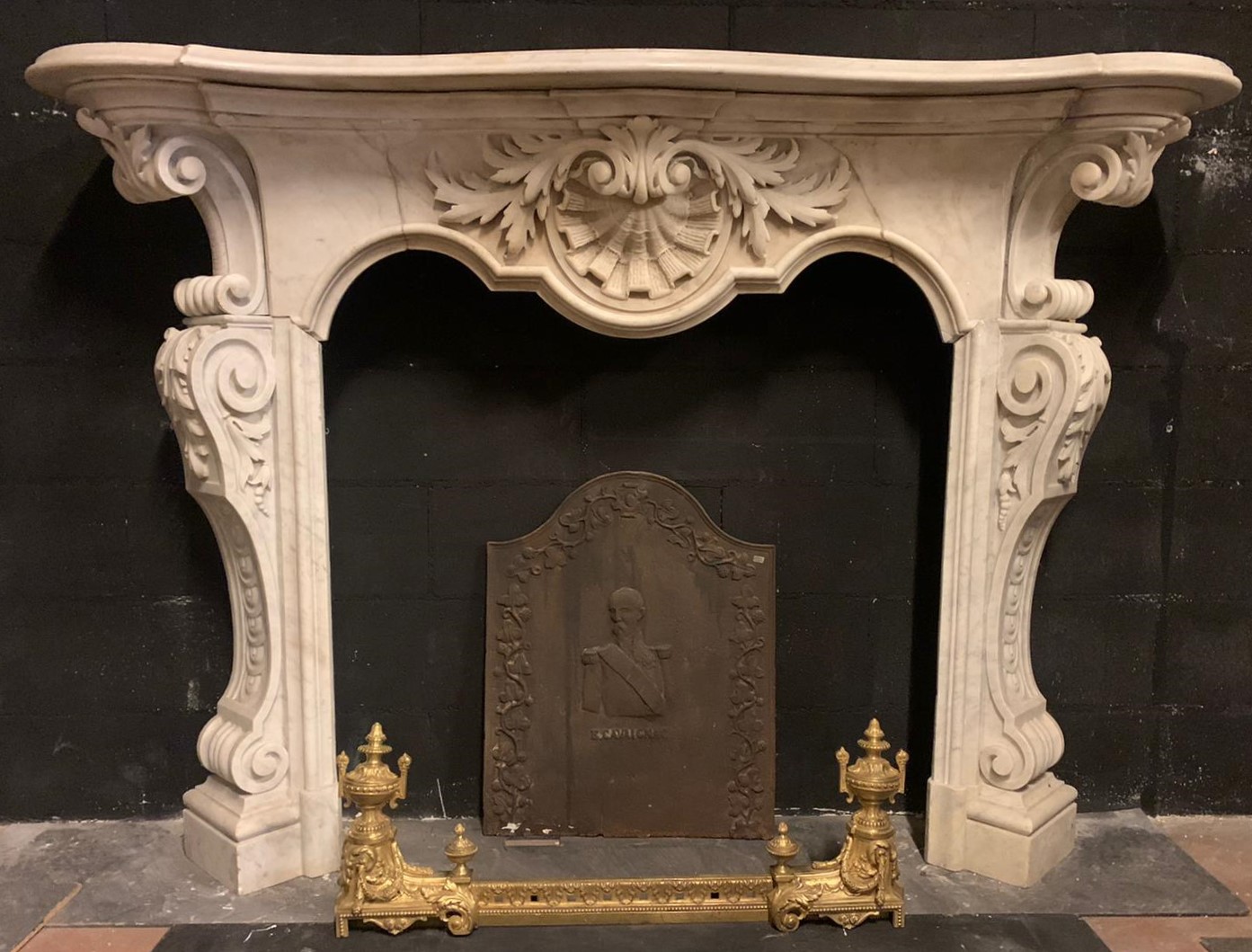 chm762 - white marble fireplace, 19th century, cm W 170 x H 120 x D 38