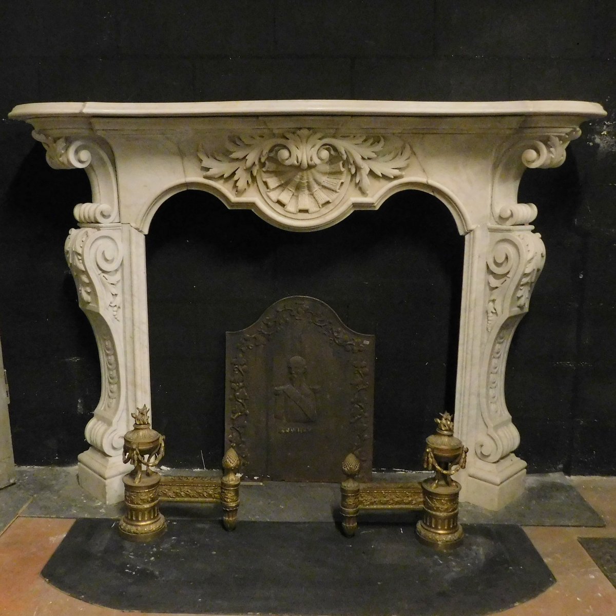 chm762 - white marble fireplace, 19th century, cm W 170 x H 120 x D 38