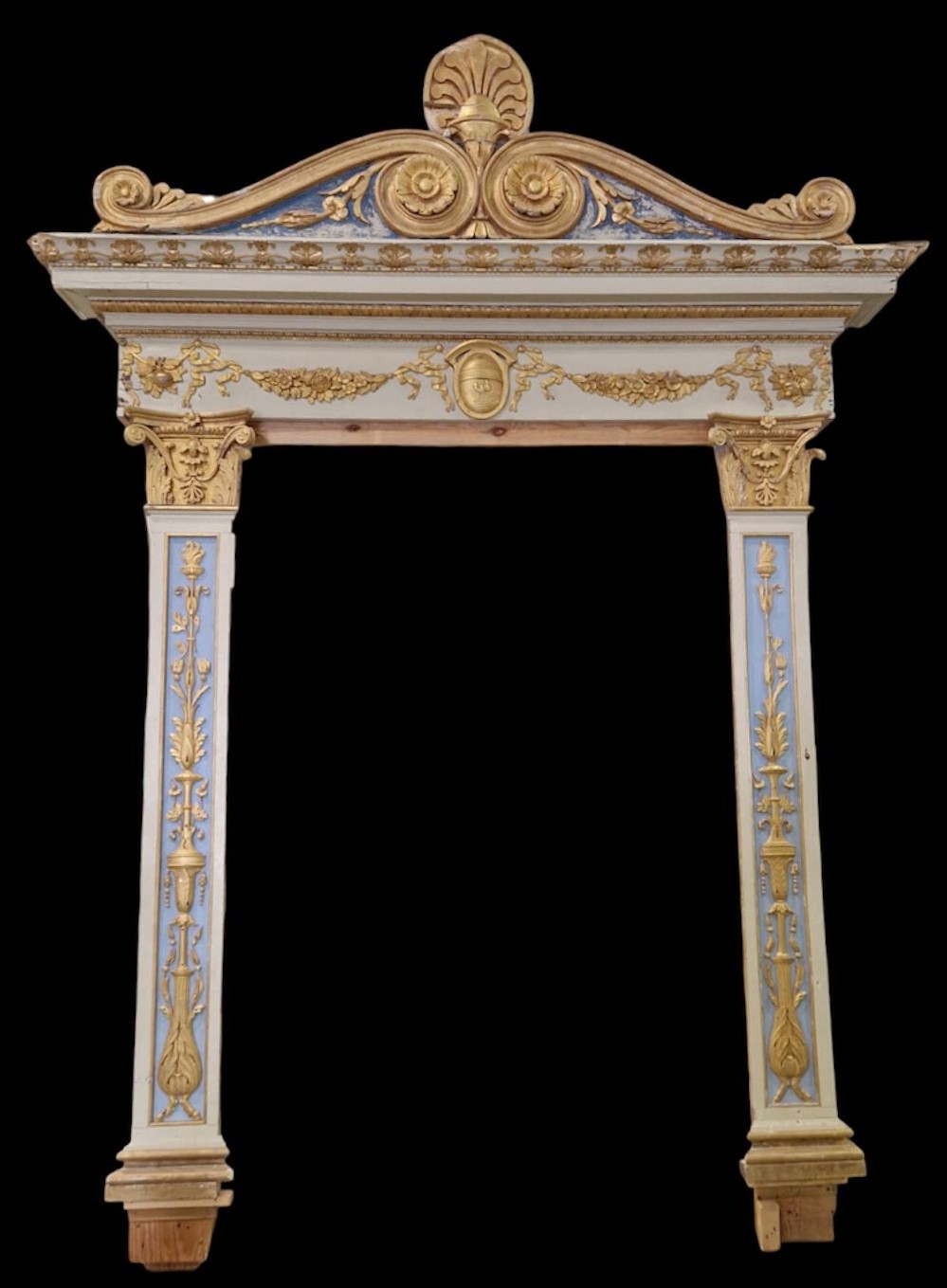 DARS589 - Portal in lacquered and carved wood, 18th century, cm W 310 x H 395