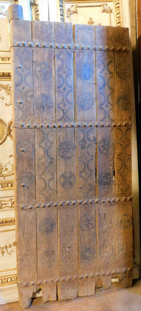 A ptir446 - porta etnica africana, con decori chinati. mis cm l 94 x h 217